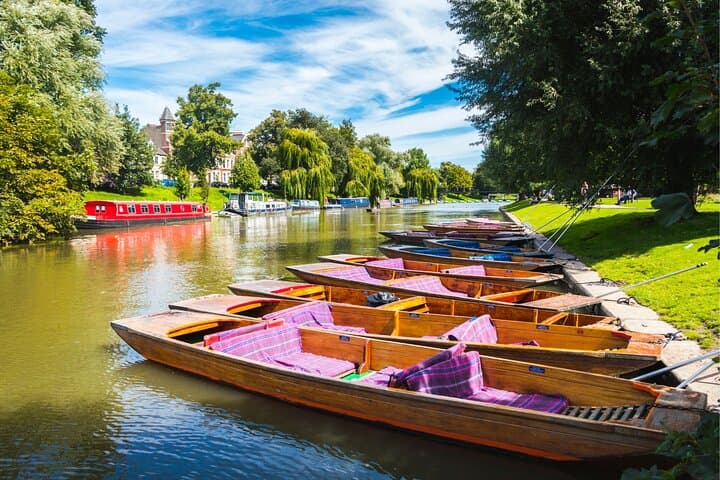 Cambridge Scavenger Hunt: Self-Guided Highlights & City Puzzle Walk photo 2