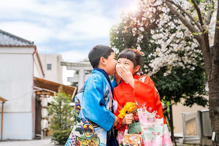 Family Kimono and Temple Photoshoot in Asakusa — Kimono Rental & Photography in Tokyo photo 3