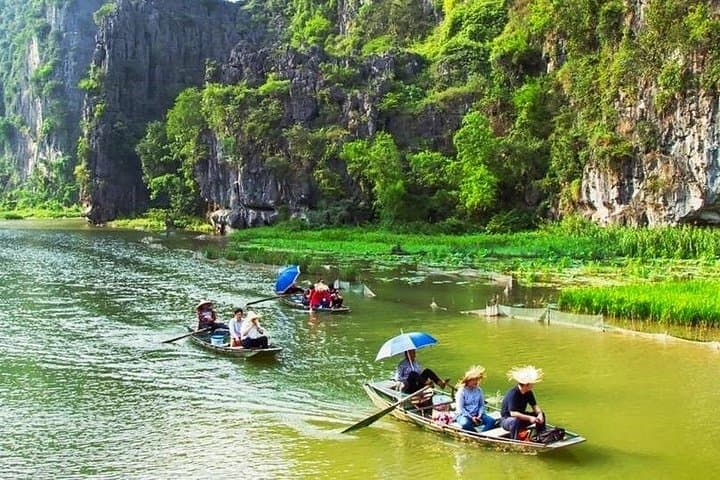 Tam Coc, Hoa Lu & Mua Cave Day Trip from Hanoi — Sampans, Steps & Village Rides photo 2