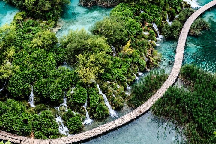 Full-Day Private Tour to Plitvice Lakes from Dubrovnik — Waterfalls, Boardwalks, and Karst Scenery photo 3