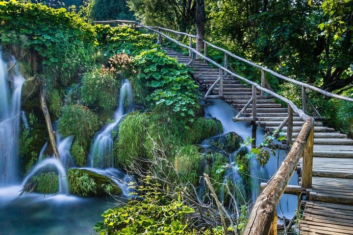 Full-Day Private Tour to Plitvice Lakes from Dubrovnik — Waterfalls, Boardwalks, and Karst Scenery photo 2