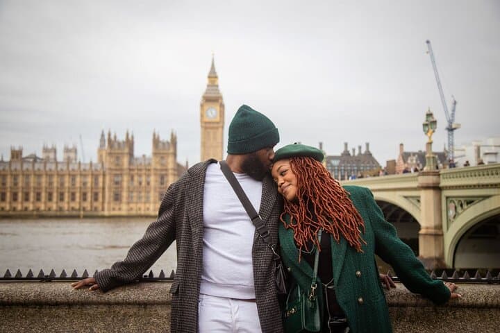 Private London Landmarks Photoshoot with a Professional Photographer photo 3