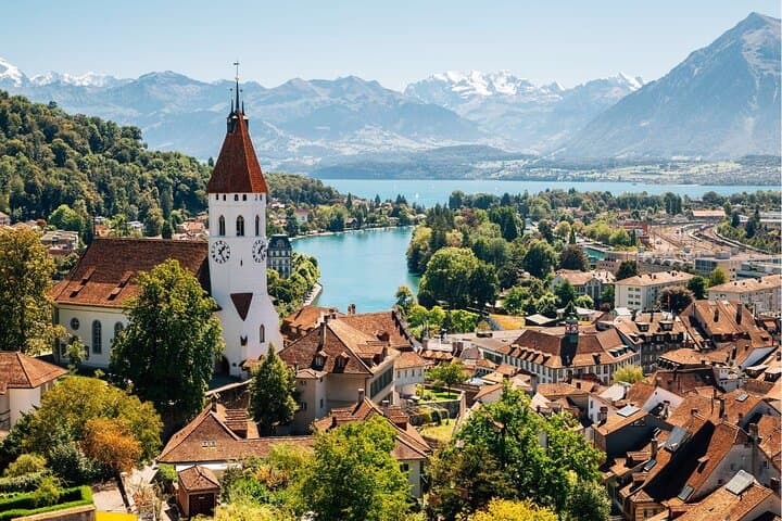 Private Swiss Day Tour: Bern, Castles & Lakes from Zurich photo 5