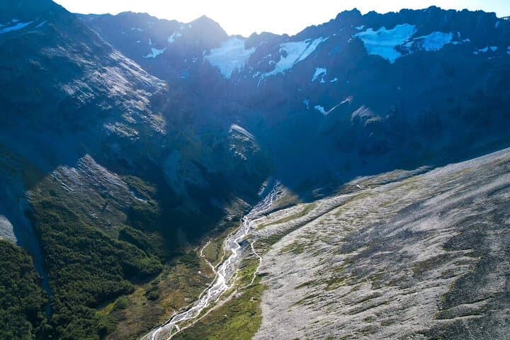 Full-Day Tierra del Fuego Explorer: Ushuaia to Martial Glacier & Lapataia photo 3