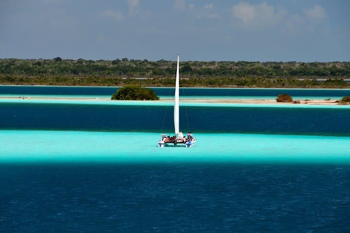 Private Catamaran Lunch on Bacalar Lagoon — Seven-Color Lagoon Cruise from Costa Maya photo 4