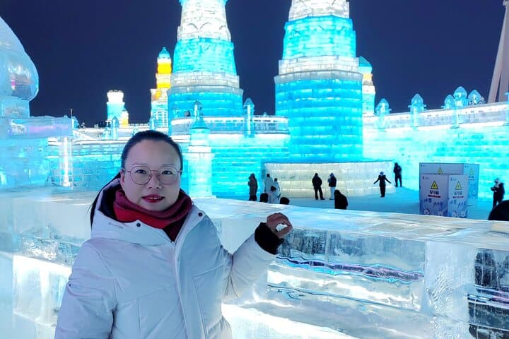 Private Harbin Ice and Snow World Photography — 3-Hour Winter Photoshoot photo 1