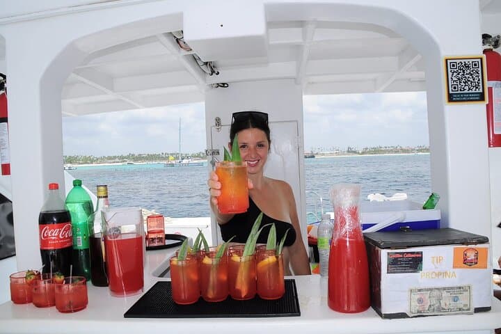 Punta Cana Adults-Only Party Boat: Open Bar, Snorkel & Natural Pool Cruise photo 2