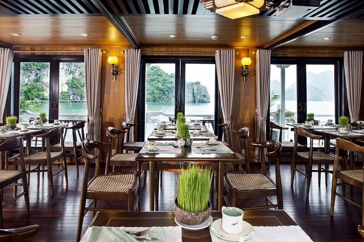 2-Day Ha Long Bay Cruise on Hera Classic Boutique from Hanoi photo 3