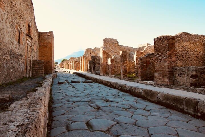 Fast Track Pompeii: 2-Hour Guided Tour with Skip-the-Line Access photo 4
