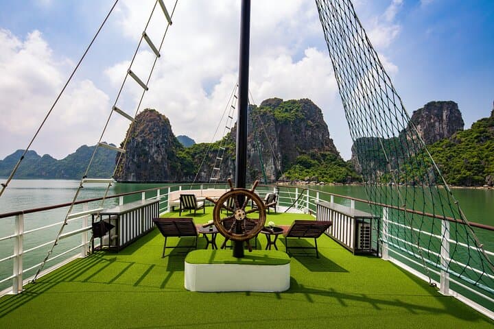 Halong Bay Day Cruise from Hanoi: Ti Top, Sung Sot & Kayak in a Small-Group Tour photo 1