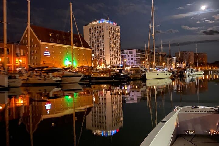 Gdansk Scenic Evening Yacht Cruise with Prosecco and Shipyard Views photo 3