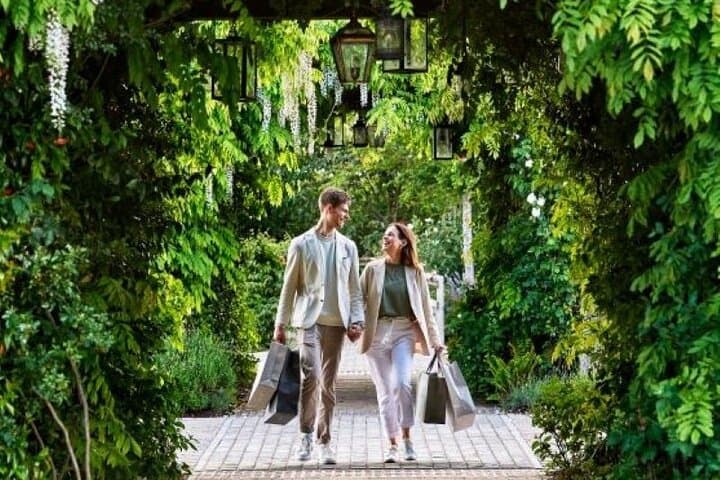 Private Bicester Village VIP Shopping Day Trip from London photo 3