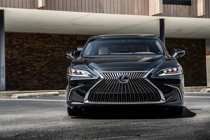 Private Transfer Arrival Dubai International Airport (DXB) — Fast Airport Transfer from Dubai City