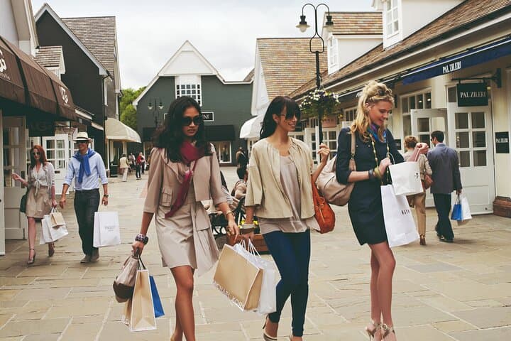 Private Bicester Village VIP Shopping Day Trip from London photo 6