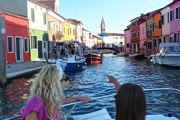 Venice Sunset Private Boat Tour: Lagoon Cruise to Murano, Burano & Torcello photo 4