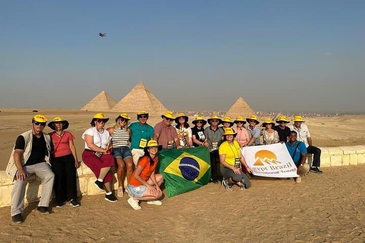 Private Full-Day Giza Pyramids and Egyptian Museum Tour from Cairo