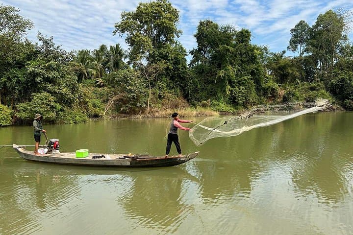 Battambang Tuk Tuk Tour: Bamboo Train, Bat Cave & Phnom Sampov Half-Day Adventure photo 1