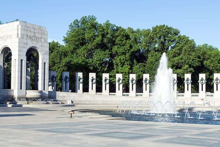 Private DC Monuments Walking Tour — Lincoln Memorial to Washington Monument photo 6