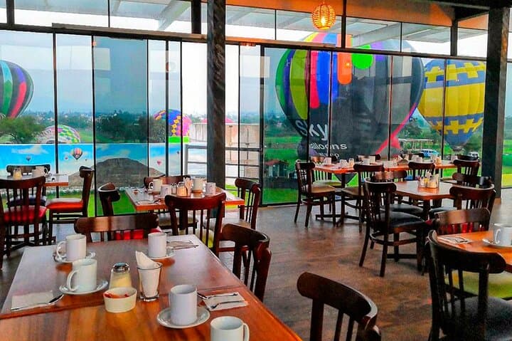 Sunrise Hot Air Balloon Over Teotihuacan Pyramids: Flight, Toast & Panoramic Breakfast photo 6