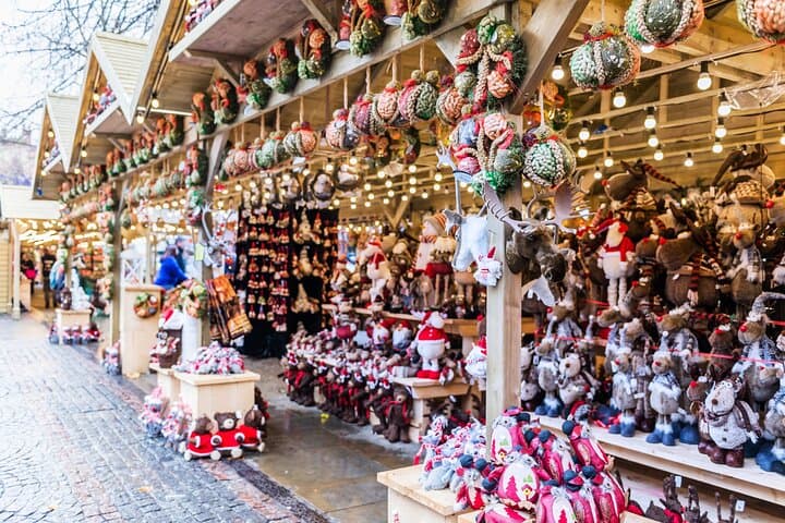 Manchester Christmas Food & Festive Markets Walking Tour photo 6
