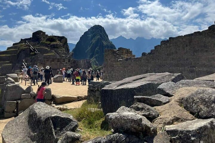 Machu Picchu Full-Day Small-Group Tour from Cusco: Train, Terraces & Inca Stories photo 5