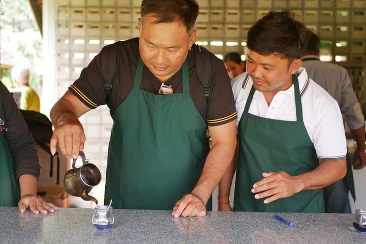 Make Cambodian Scented Candles: Siem Reap DIY Workshop with Local Artisans photo 6