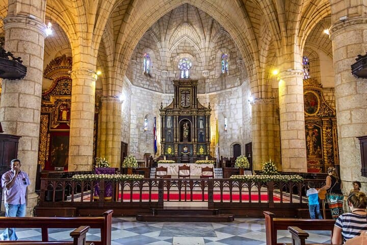 Santo Domingo Full-Day Colonial Zone Tour: Cathedral, Alcázar & Lunch photo 5