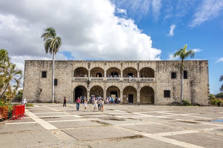 Santo Domingo Full-Day Colonial Zone Tour: Cathedral, Alcázar & Lunch photo 6
