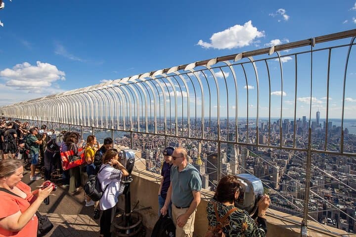 Empire State Building & Harry Potter Store Tour — Easy-Access NYC Highlights photo 4