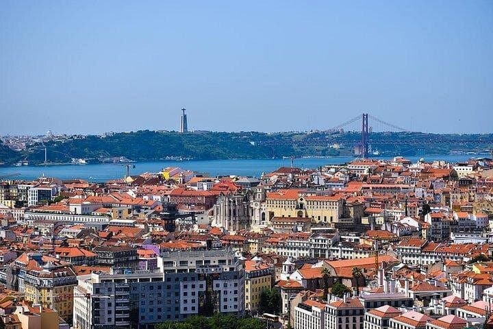 Lisbon to Douro Day Tour via Óbidos, Nazaré & Coimbra photo 2