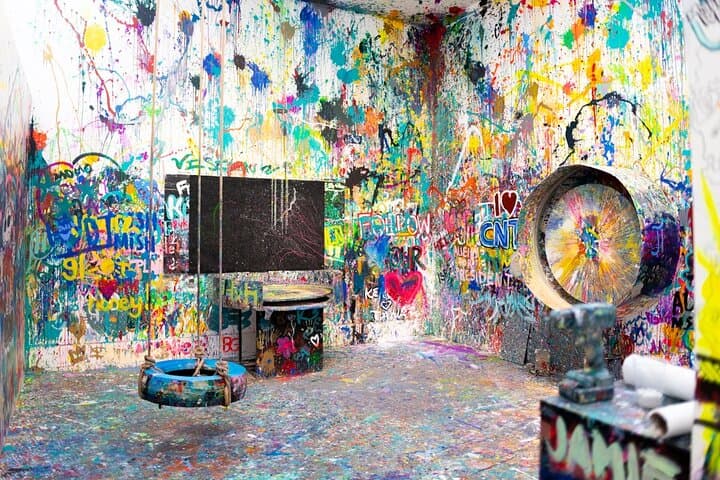 Paintball Canvas Spin Art Workshop in New York City — Private Shooting & Spinning Class photo 5
