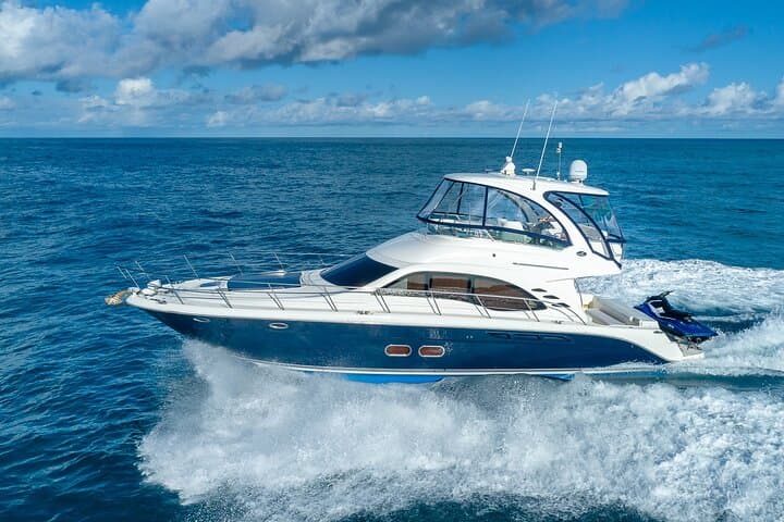 Half-Day Private Yacht Charter to Rose Island & Swimming Pigs — Nassau Snorkel Escape photo 2