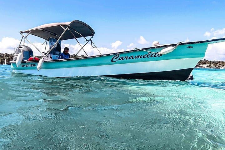 San Andrés Full-Day: Johnny Cay & Natural Aquarium Semi-Private Boat Tour photo 4
