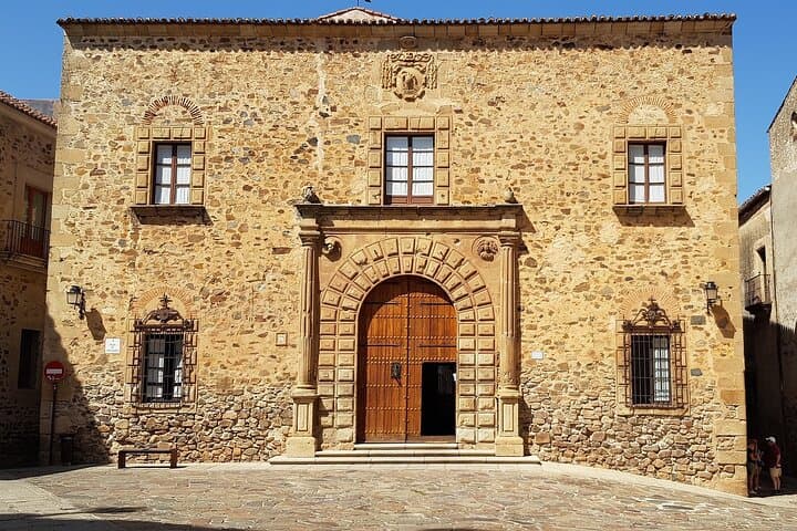 Caceres Private Historic Walking Tour: 2-Hour Old Town Highlights photo 4