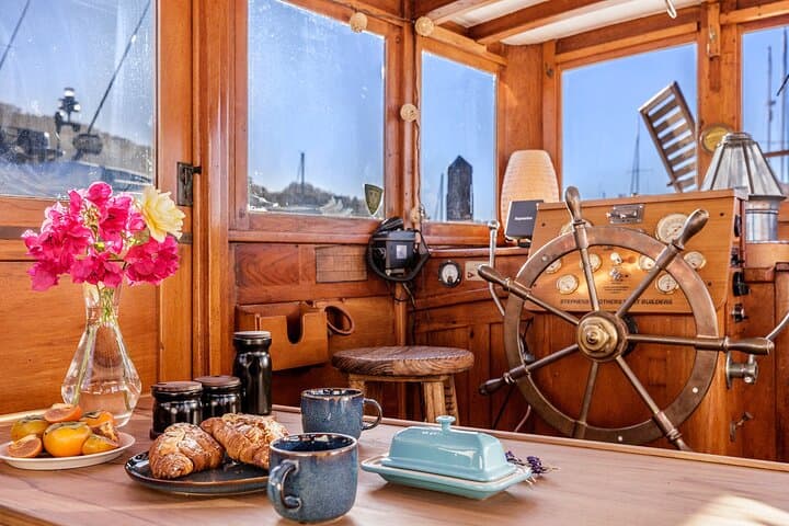 Century-Old Sausalito Yacht Cruise — Private San Francisco Bay Excursion photo 3