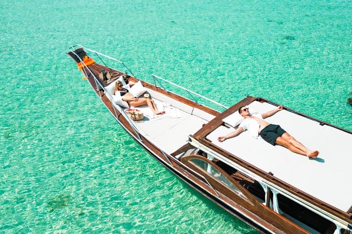 Private Pig Island and Koh Taen Luxury Longtail Tour from Koh Samui