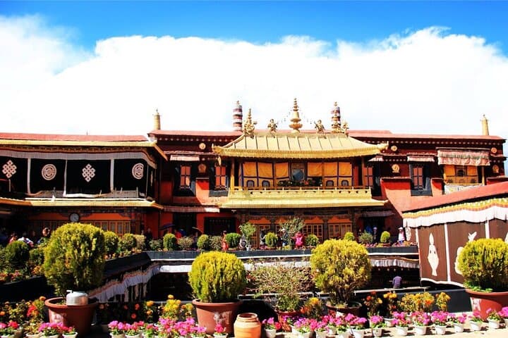 Tibet Overland Tour: Kathmandu to Lhasa Group Departure with Everest & Yamdrok Views photo 2