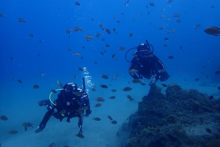 Try Scuba Diving in Lanzarote: Introductory Shore Dive in Puerto del Carmen photo 2