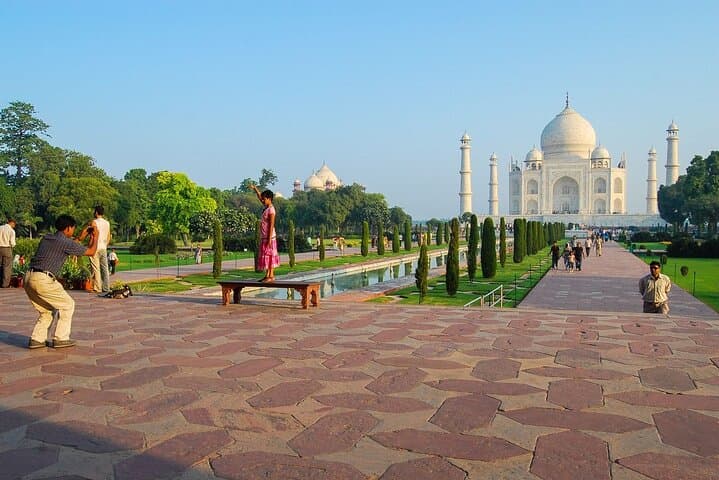 Private Taj Mahal and Agra Fort Guided Day Trip from Delhi photo 4