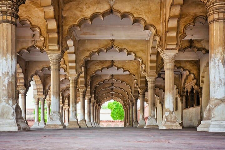 Private Taj Mahal and Agra Fort Guided Day Trip from Delhi photo 6