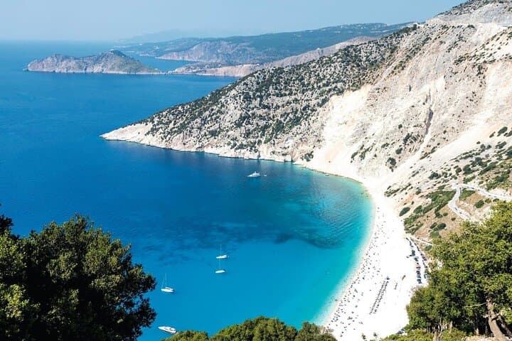 Kefalonia Day Trip from Zakynthos: Drogarati Cave, Melissani Lake & Myrtos Bay photo 4