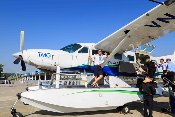 Halong Bay Seaplane: 25-Min Scenic Flight from Hanoi photo 3