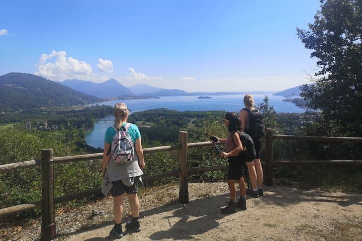 Sentiero Azzurro at Lake Mergozzo: Walk in the Footsteps of the Picasass