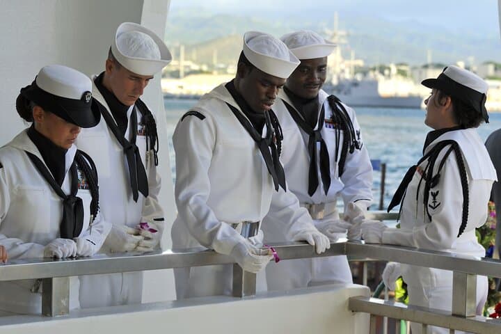 Pearl Harbor VIP Limousine Tour: USS Arizona & the Mighty Mo