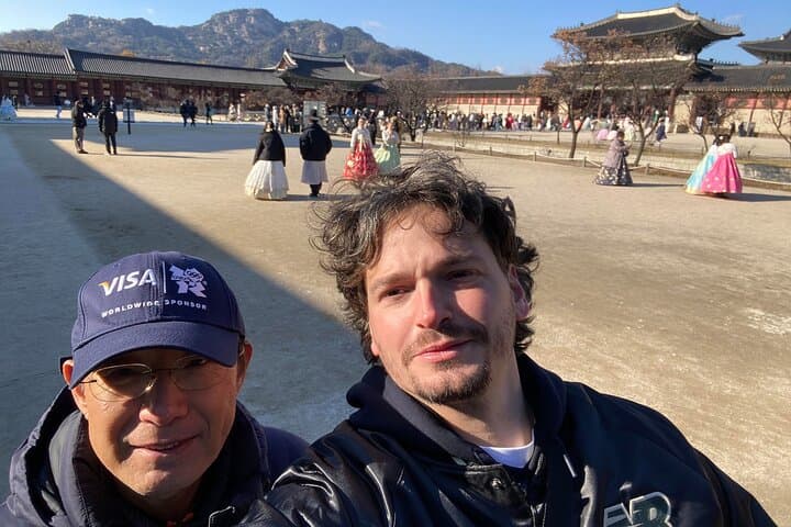 Seoul By Foot: Private Custom Walking Tour With a Local Guide