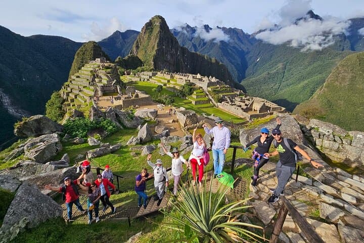 Private Guided Tour of Machu Picchu Citadel — Expert Local Guide photo 5