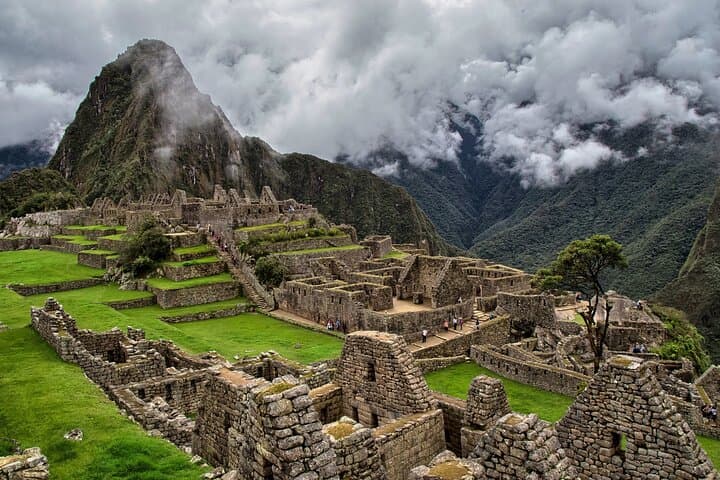 Sacred Valley and Machu Picchu: 2-Day Private Train Tour from Cusco photo 2
