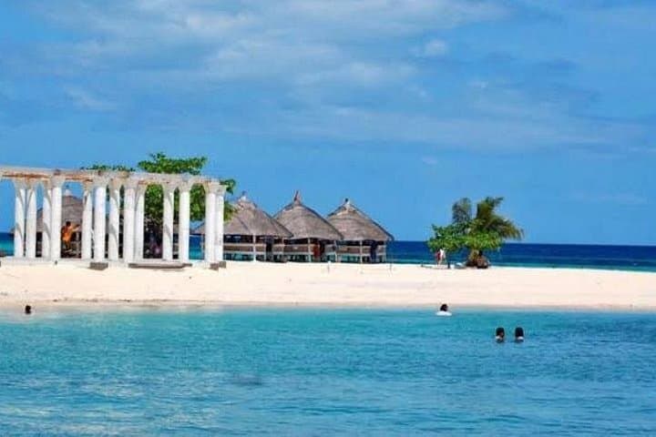 Pandanon Private Island Tour: Snorkel Coral Gardens, Sandbars & Beach BBQ from Mactan
