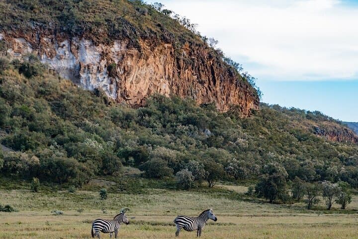 Hell's Gate to Lake Nakuru: Overnight Rift Valley Adventure with Biking, Boat Ride and Game Drive photo 2