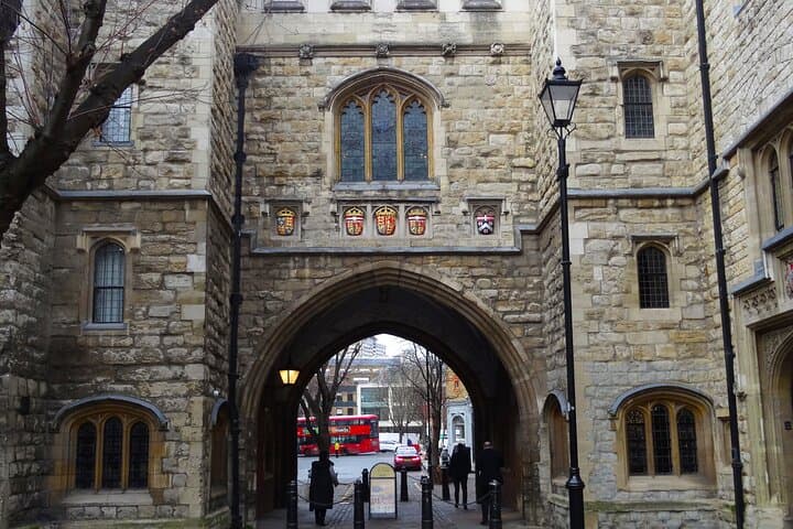 GrailTrail: Quest for the Holy Grail — Self-Guided London Walk photo 3